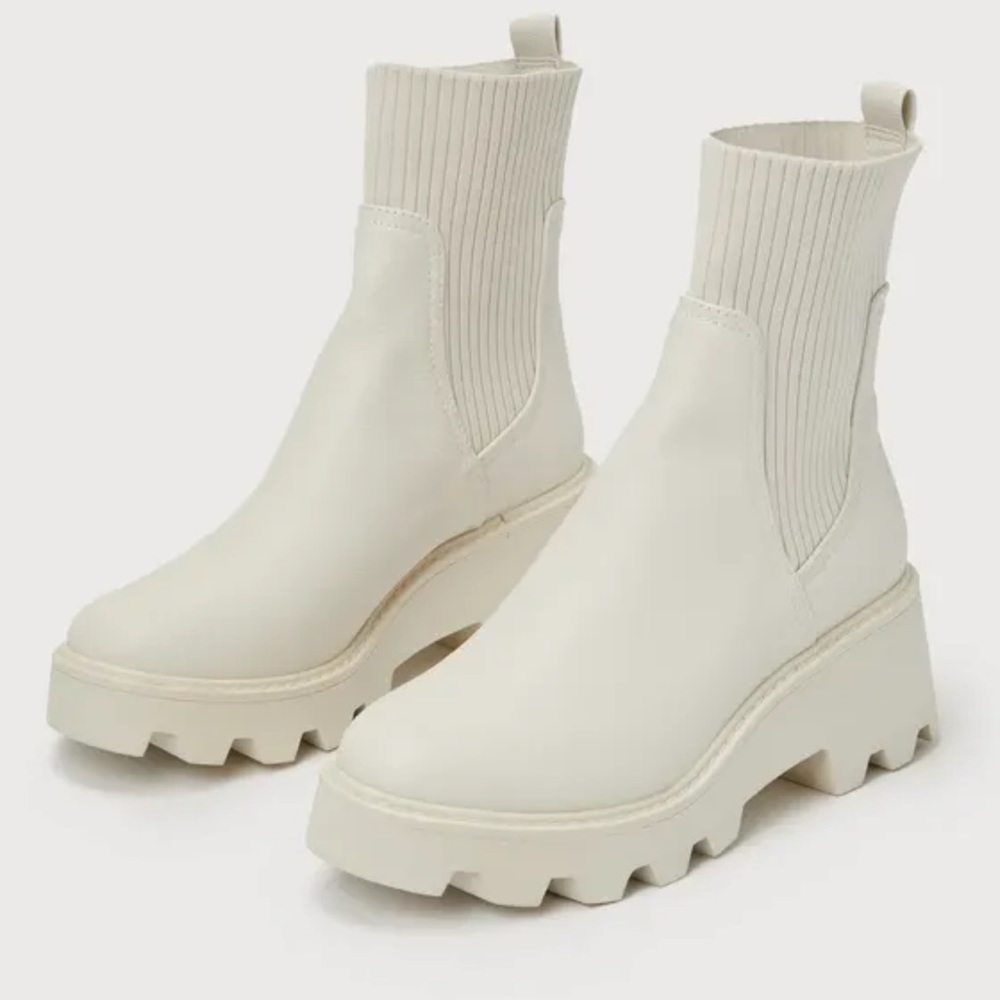 Dolce Vita Women’s  platform Hoven in ivory boots size 9.5